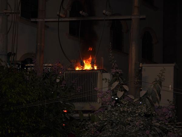 電力變壓器發(fā)生了火災 電力變壓器發(fā)生了火災